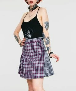 Jawbreaker Contrast Check Buckled Mini-Kilt -GOTHIC SKIRTS Shop Contrast Check Buckled Mini Kilt Jawbreaker 4 300x