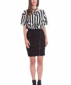 Banned Black Night Zip Skirt -GOTHIC SKIRTS Shop black night zip skirt banned 4 300x