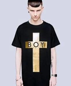 Long Clothing Boy Cross T-Shirt - Unisex -GOTHIC SKIRTS Shop boy cross t shirt unisex long clothing 2 300x