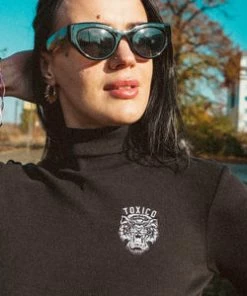 Toxico Tiger Longsleeve Dress -GOTHIC SKIRTS Shop longsleeve tiger dress close up 1000x d9f29557 5954 4131 a0ea 02c41297b228 300x